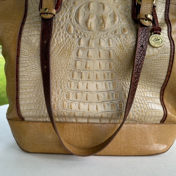 Brahmin Cream /Yellow Croc Emboss Leather Large Tote Bag #103346 - Picture 3 of 16